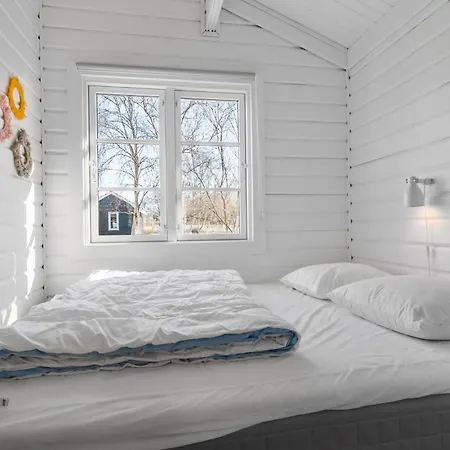 Four-Bedroom Holiday Home in Ebeltoft Ebeltoft