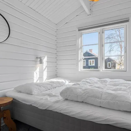Four-Bedroom Holiday Home in Ebeltoft Vakantiehuis